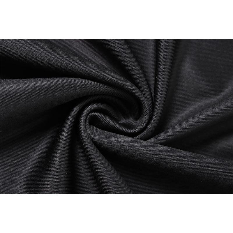 SVCD000065 Trendy women's dress with a halter top and a print that exposes the hips