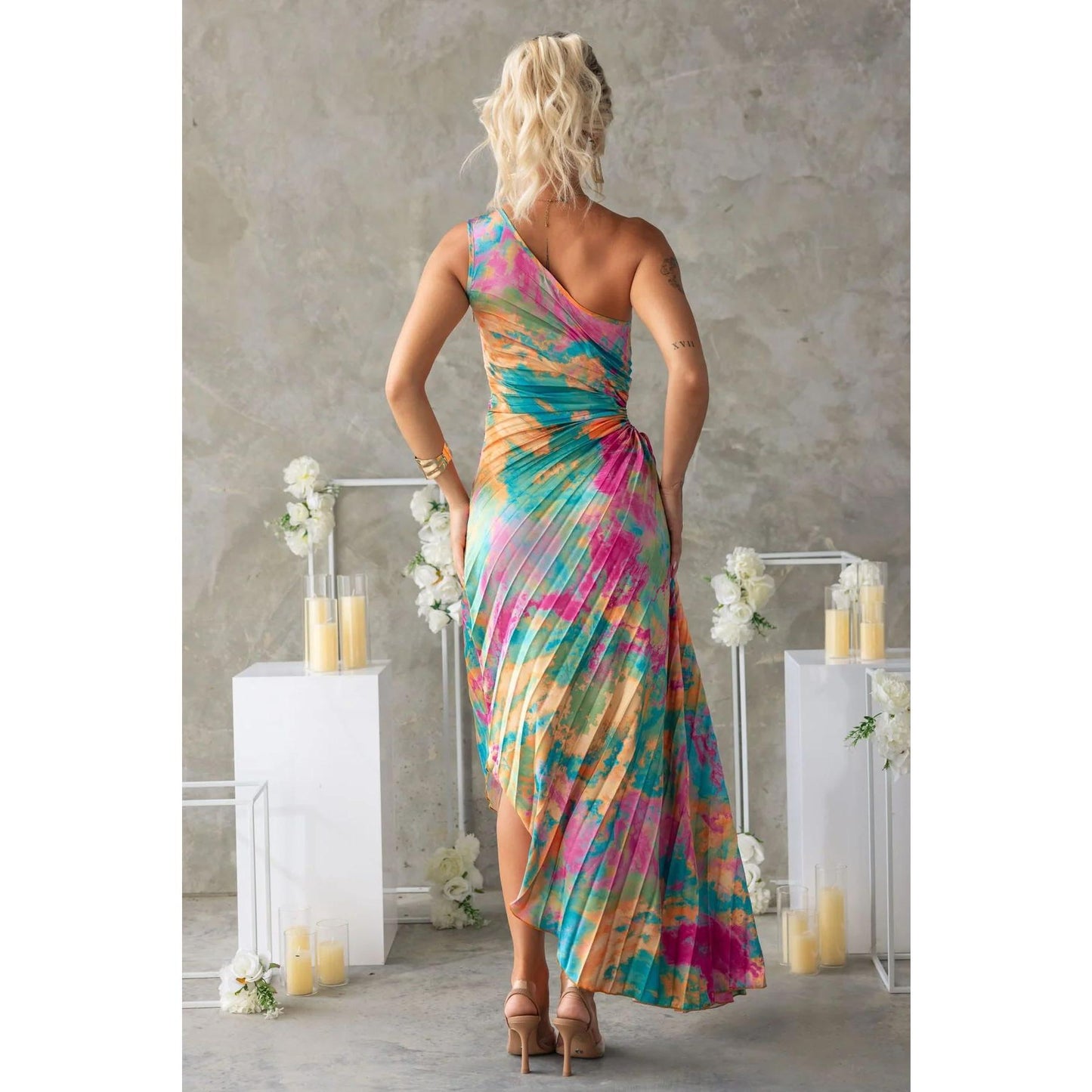 SVCD000064 Single-shoulder sleeveless dress with a sense of design, lace-up and embossed printing