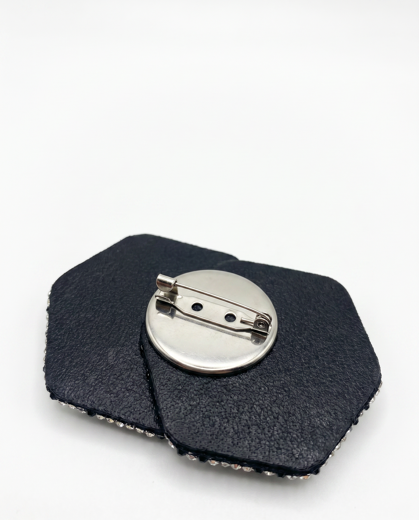 SUPERVALUECHOICE HCSESA00049 Crystal Dice Shape Keychain & Brooch