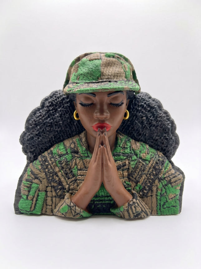 SUPERVALUECHOICE HCSEUA00012 Z-Blank Paintable Camo Praying Woman Resin, DIY Color Craft Blanks for Brooch & Keychain Making