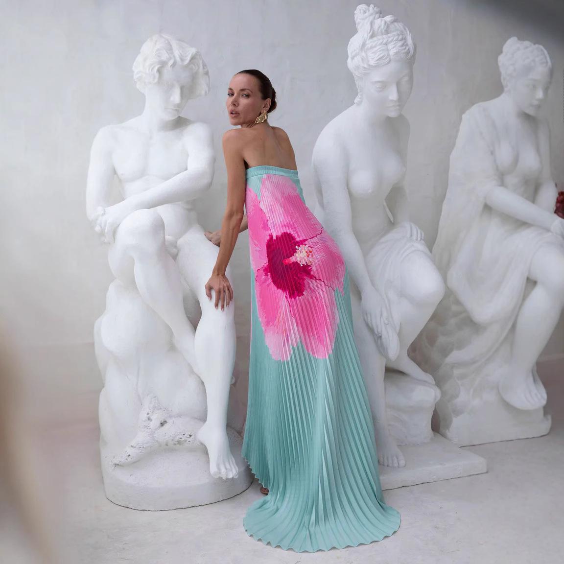 SVCD000009 Summer women's dress with pleated positioning print and a strapless big swing