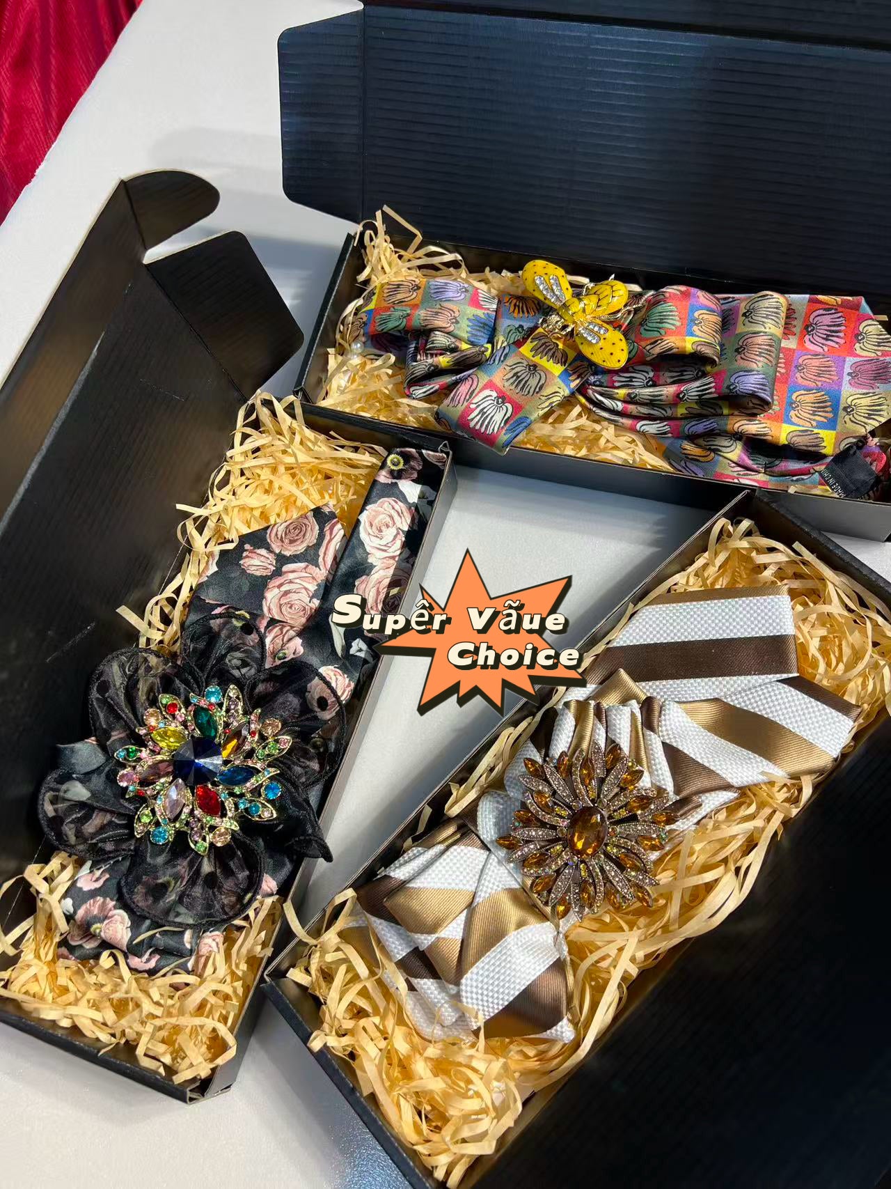 SUPERVALUECHOICE HCSEIA00001 Minimalist Gift Box | Versatile Packaging, Perfect with Raffia Filler