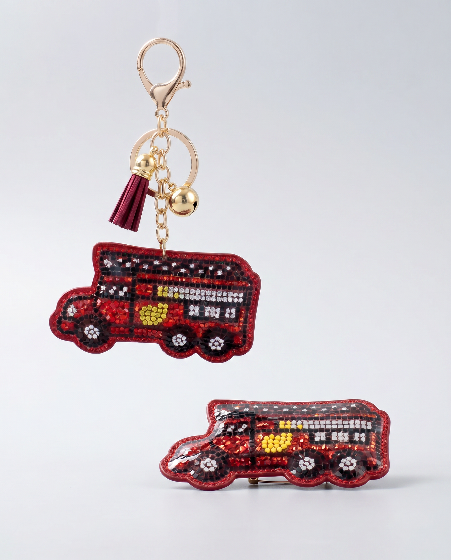 SUPERVALUECHOICE HCSESA00035 Rhinestone Double Decker Bus Keychain & Brooch