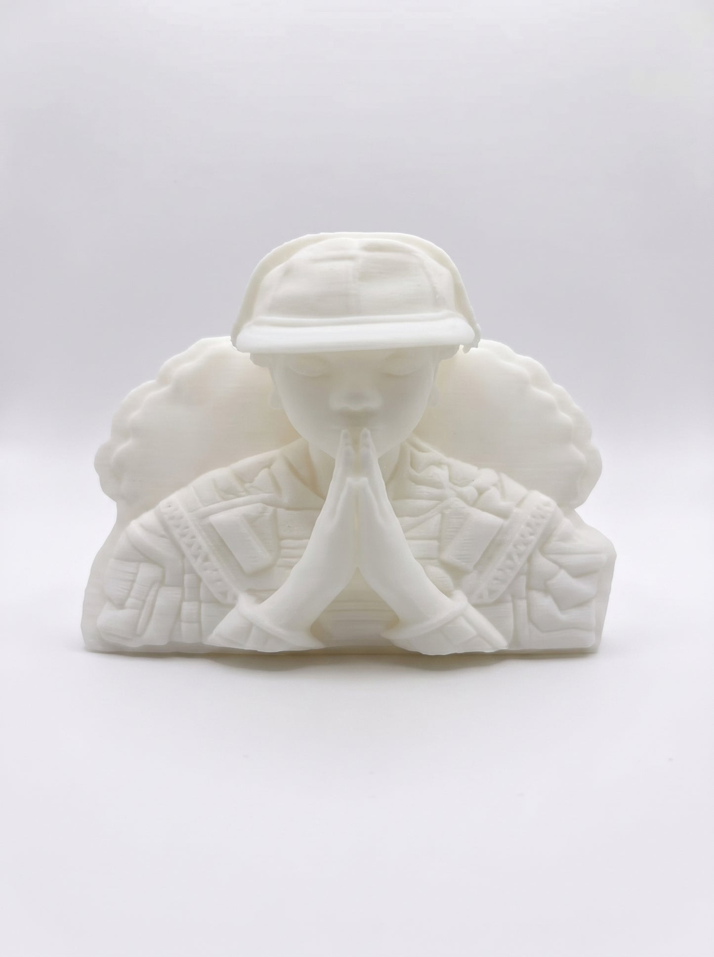 SUPERVALUECHOICE HCSEUA00012 Z-Blank Paintable Camo Praying Woman Resin, DIY Color Craft Blanks for Brooch & Keychain Making 2.6" × 2.1" × 0.5"