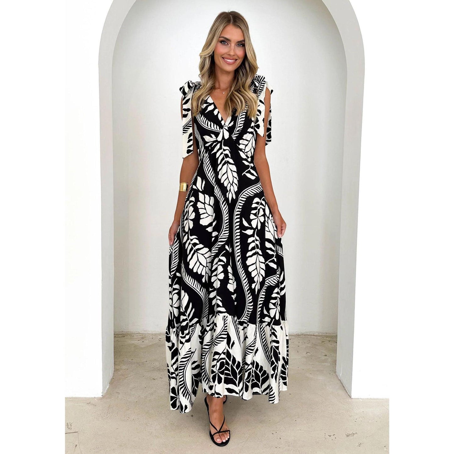 SVCD000123 Summer fashion women's long V-neck sleeveless Bohemian-style dress