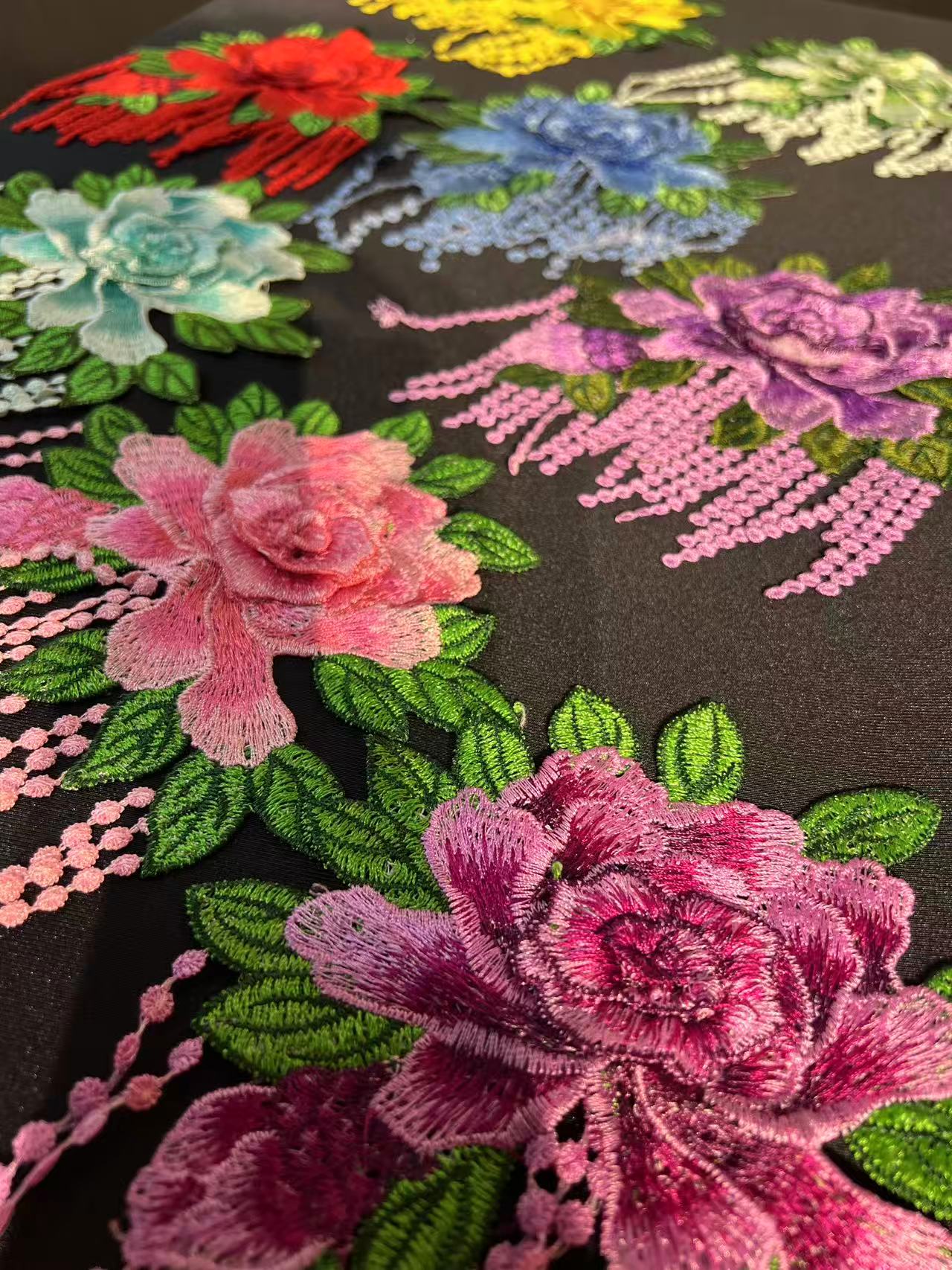 SUPERVALUECHOICE HCSEYB00070 Floral Embroidered Fabric Patches