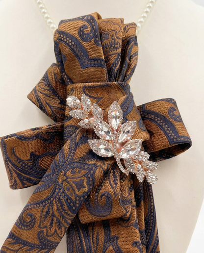SUPERVALUECHOICE HCSEZA00032 Crystal Leaf Vintage Print Necktie