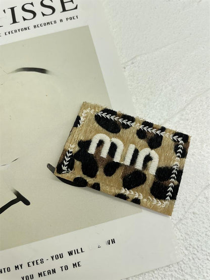 SUPERVALUECHOICE HCSEYSF00007 10Pcs Leopard Print Furry Letter Fabric Labels DIY Clothing Hat Sew-on Decor Patches