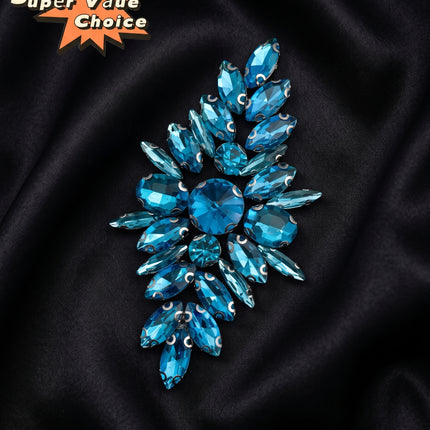SUPERVALUECHOICE CHRISTMAS HCSEYD00045 Handmade Rhinestone Applique, Hotfix Backed Crystal Beaded Patch for Christmas Holiday Garment, Formal Dress & Costume Embellishment 3.74 in × 1.97 in