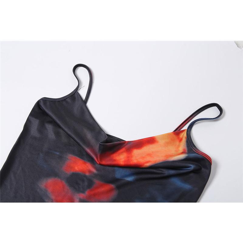 SVCD000065 Trendy women's dress with a halter top and a print that exposes the hips