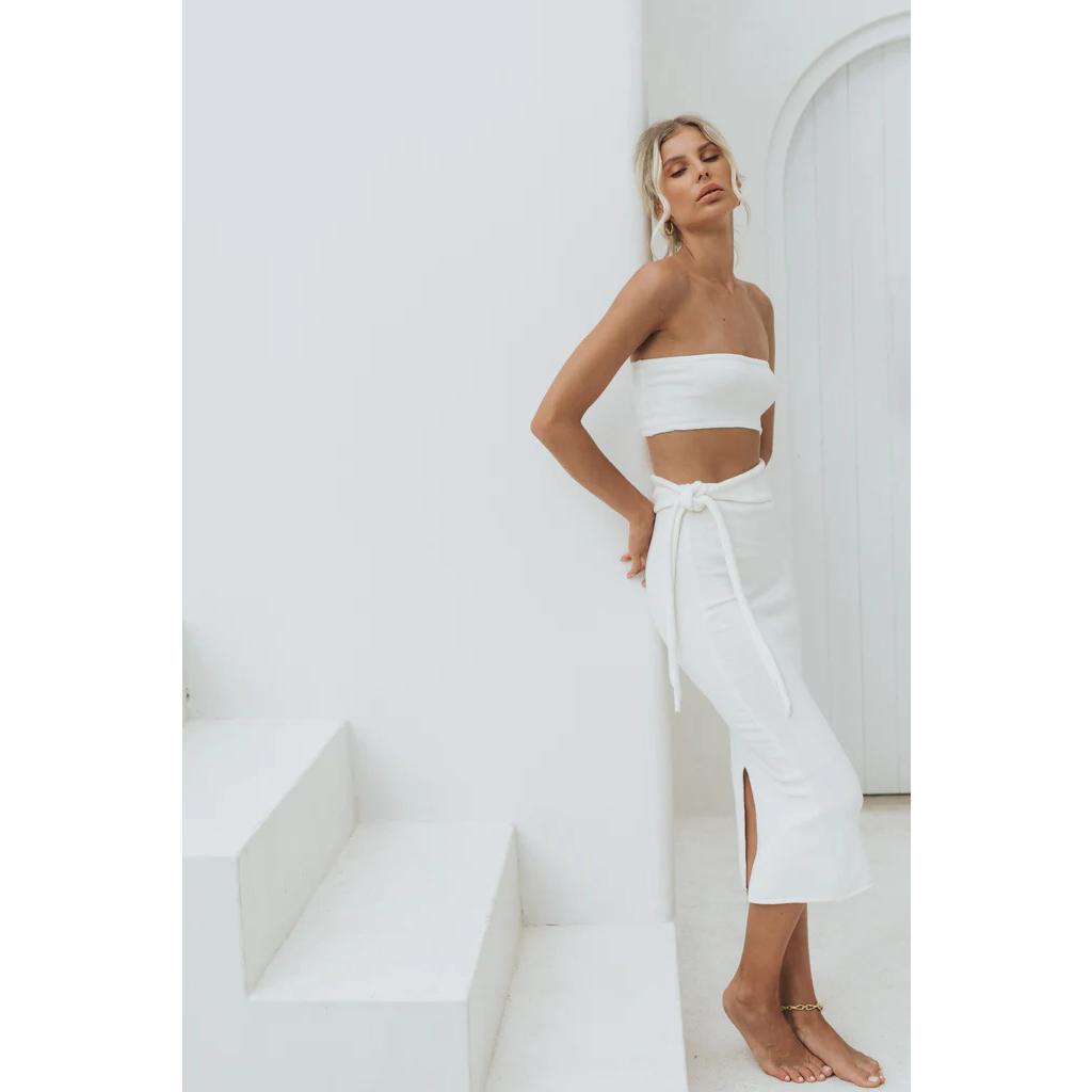 SVCD000063 Women's fashion and sexy cut-out backless strapless knitted dress