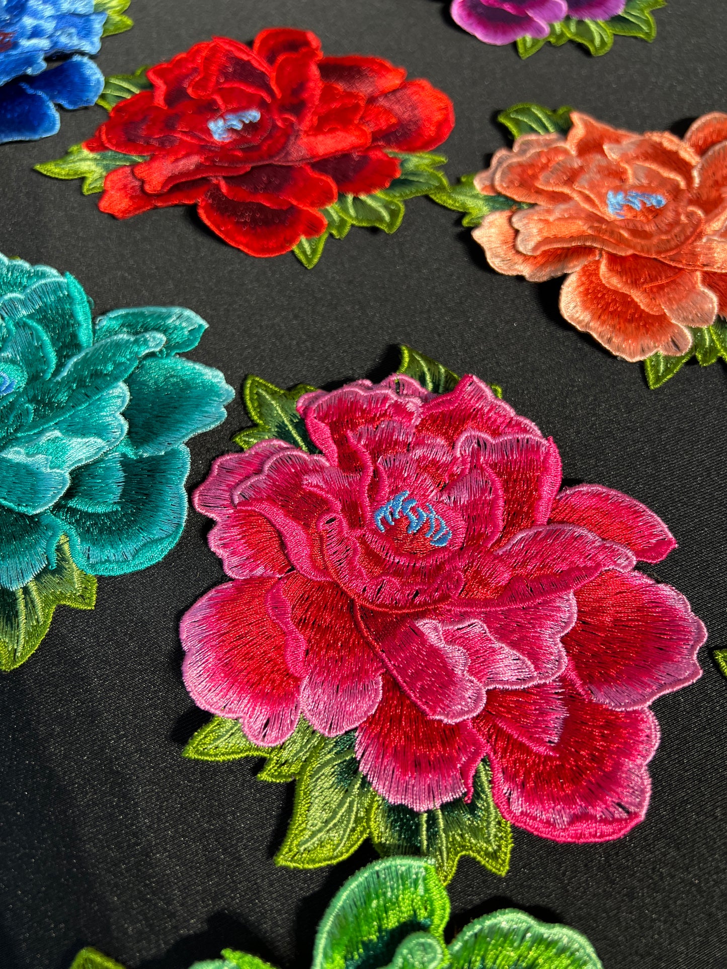SUPERVALUECHOICE HCSEYB00065 Floral Embroidered Fabric Patches 5.11'' X 5.9''
