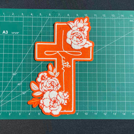SUPERVALUECHOICE HCSEYH00002  Large Faith   Large size iron-on patches. 9in