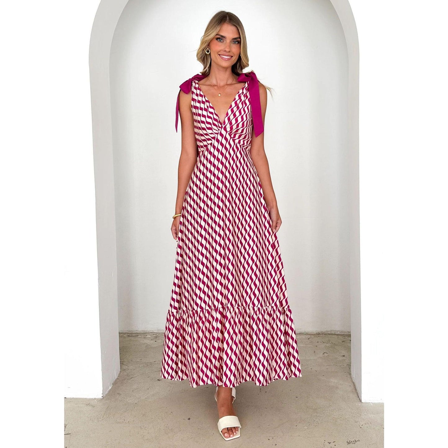 SVCD000123 Summer fashion women's long V-neck sleeveless Bohemian-style dress