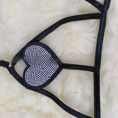 SVCL000110 Two-pieces underwear set with hollowed-out heart three-point style