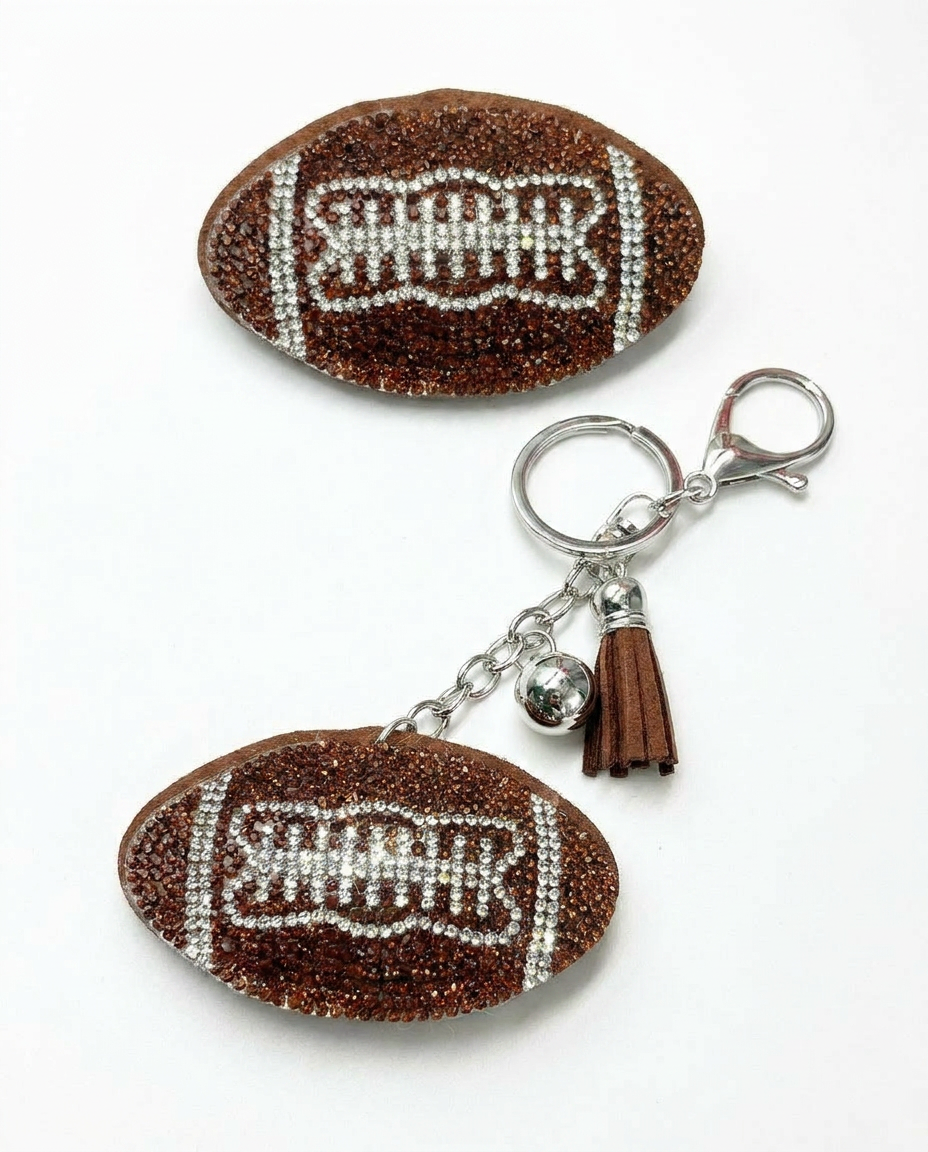 SUPERVALUECHOICE HCSESA00094 Shiny blue football-shaped brooch and keychain