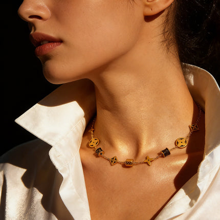 SUPERVALUECHOICE HCSEVA00009 Patterned Leather Four-Leaf Clover Necklace