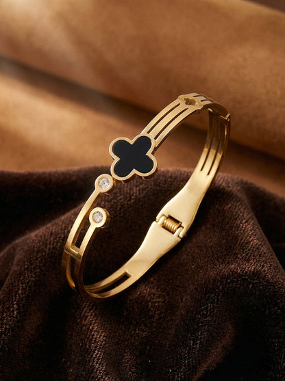 SUPÊR VÃLUE CHOICE HCSEX00043 Black Shell Four-Leaf Clover Round Diamond Bracelet