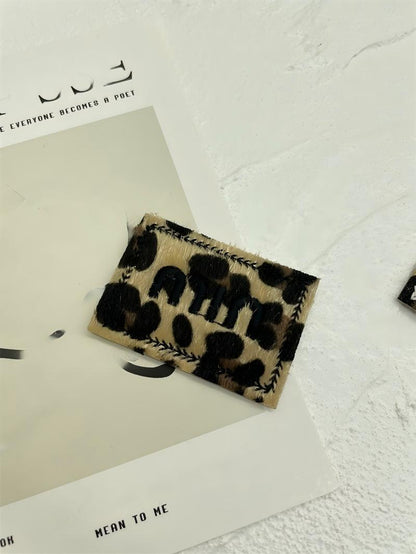 SUPERVALUECHOICE HCSEYSF00007 10Pcs Leopard Print Furry Letter Fabric Labels DIY Clothing Hat Sew-on Decor Patches