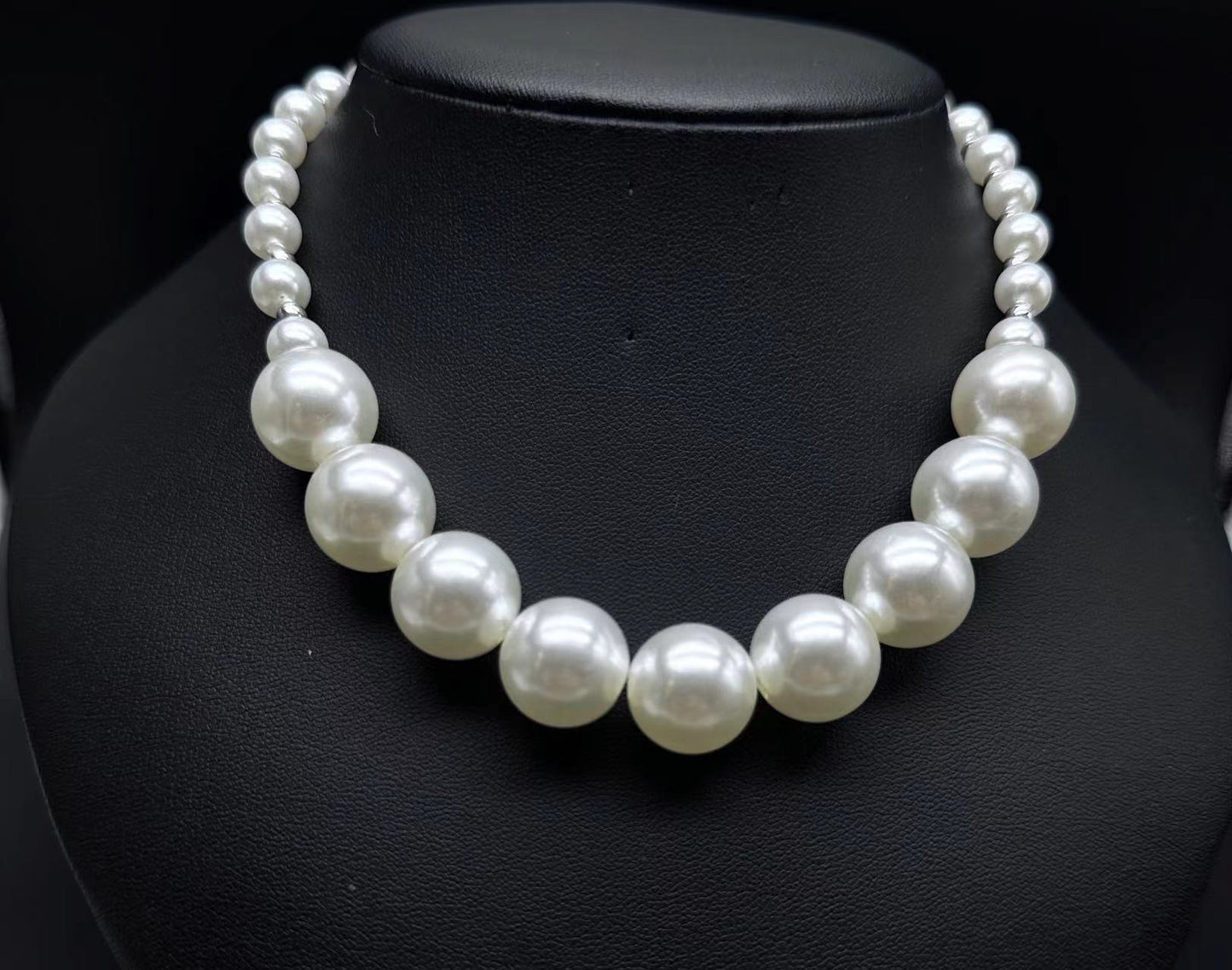SUPERVALUECHOICE HCSEN00001 Classic White Single Strand Big Pearl Collar Necklace for Women Daily & Party Jewelry