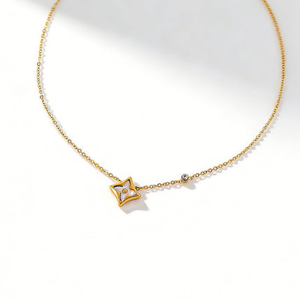 SUPERVALUECHOICE HCSEVA00008 White Shell Four-Leaf Clover Necklace