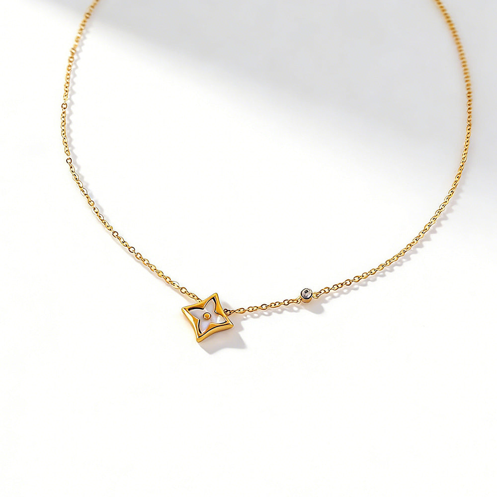 SUPERVALUECHOICE HCSEVA00008 White Shell Four-Leaf Clover Necklace