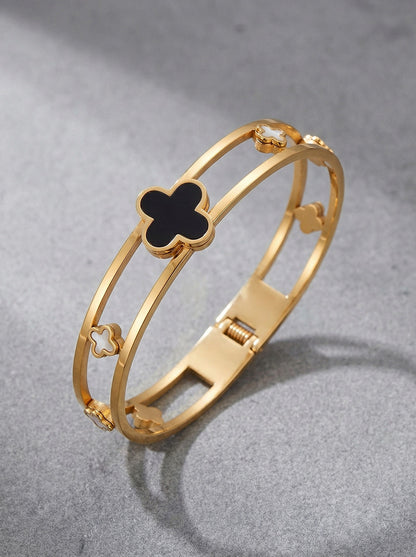 SUPÊR VÃLUE CHOICE HCSEX00040 Openwork Four-Leaf Clover Bracelet