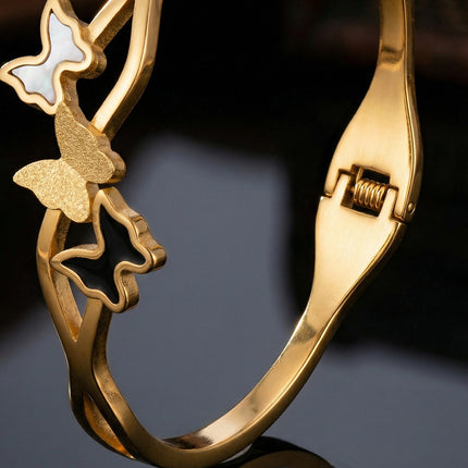 SUPERVALUECHOICE HCSEX00050 Three Butterflies Bracelet