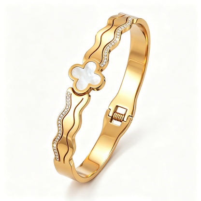 SUPÊR VÃLUE CHOICE HCSEX00015 Diamond-Set Shell Four-Leaf Clover Bracelet