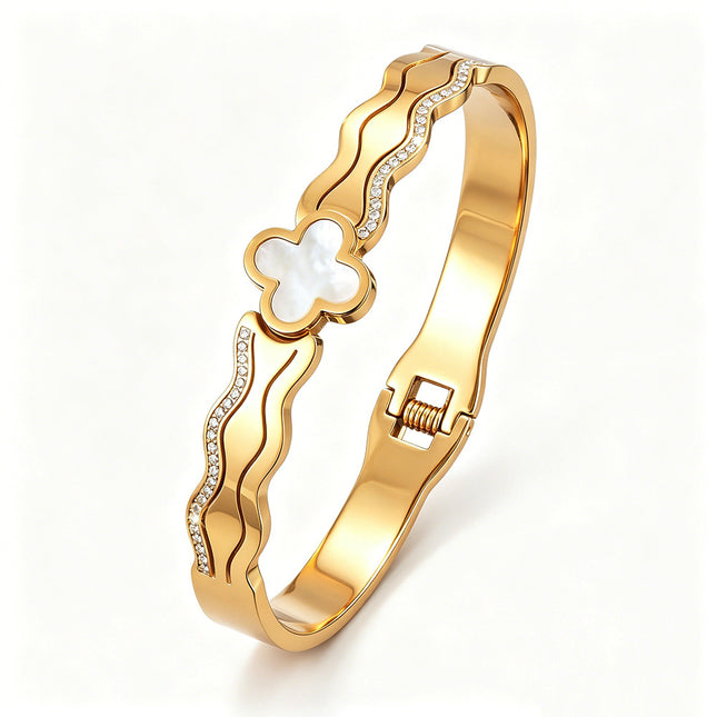 SUPÊR VÃLUE CHOICE HCSEX00015 Diamond-Set Shell Four-Leaf Clover Bracelet