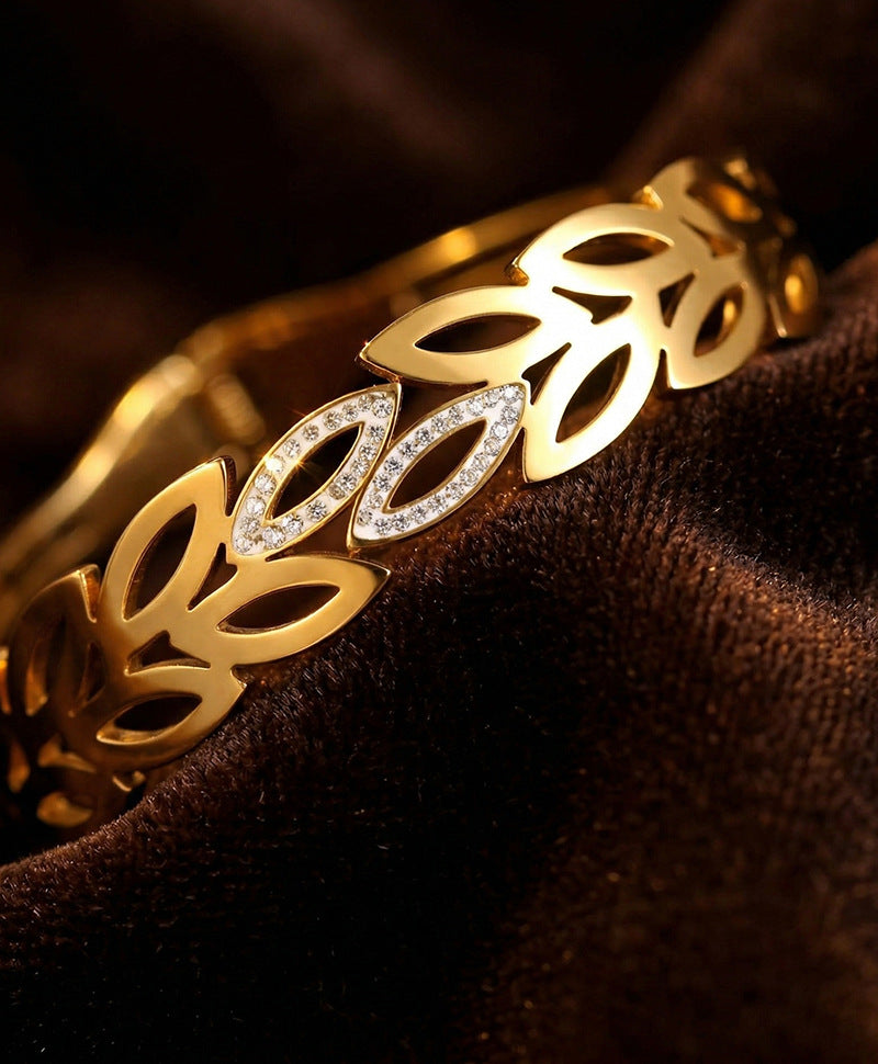 SUPÊR VÃLUE CHOICE HCSEX00014 Gold Leaf Bracelet