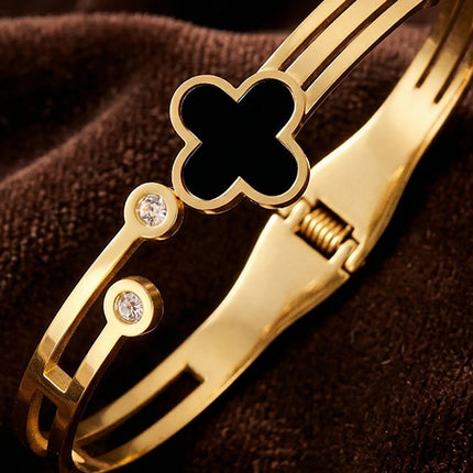 SUPÊR VÃLUE CHOICE HCSEX00043 Black Shell Four-Leaf Clover Round Diamond Bracelet