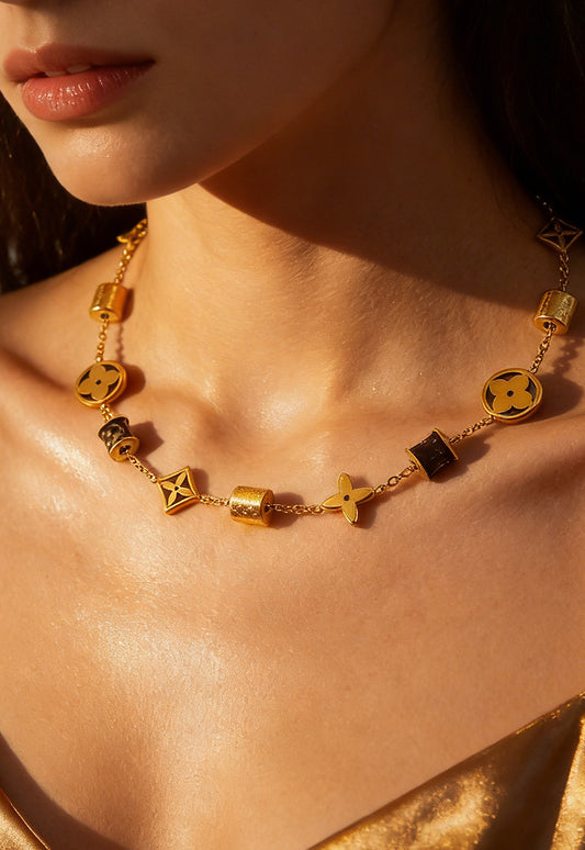 SUPERVALUECHOICE HCSEVA00009 Patterned Leather Four-Leaf Clover Necklace