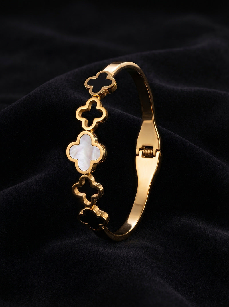 SUPÊR VÃLUE CHOICE HCSEX00033 Shell and Four-Leaf Clover Openwork Bracelet