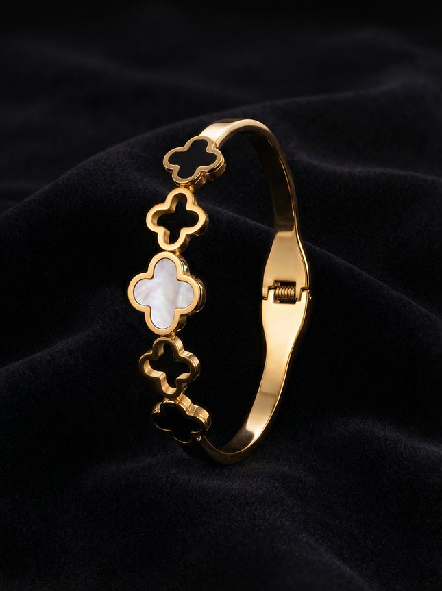 SUPÊR VÃLUE CHOICE HCSEX00033 Shell and Four-Leaf Clover Openwork Bracelet