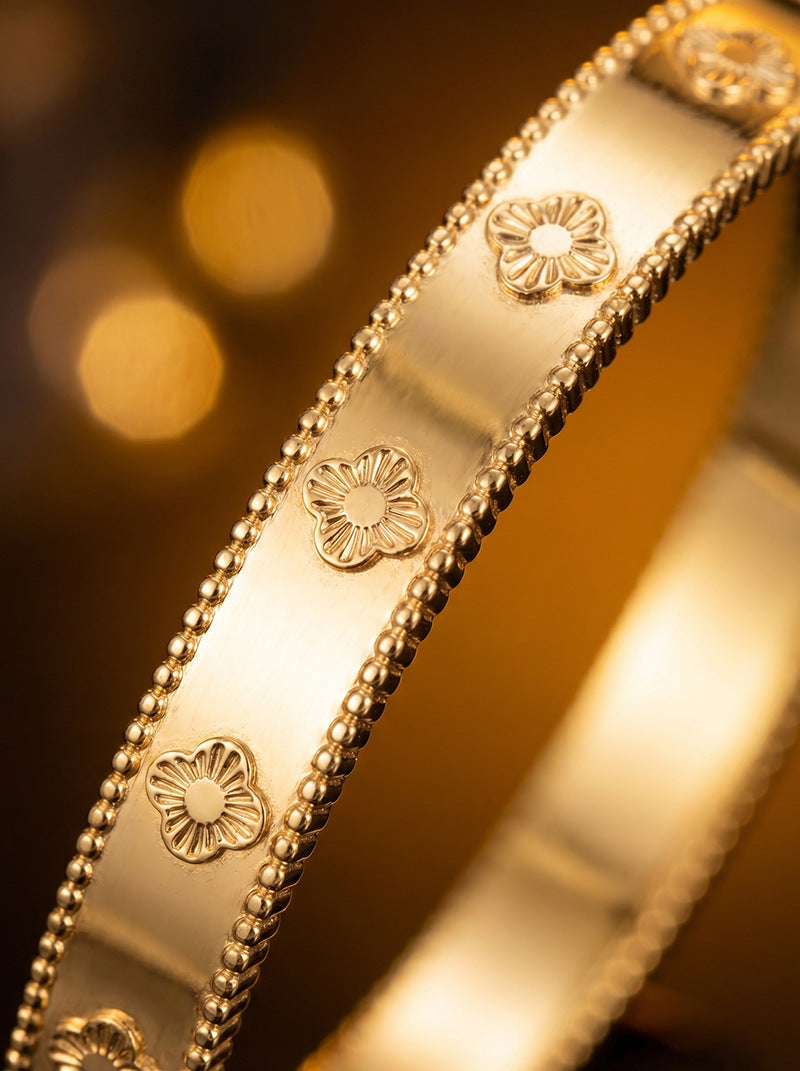 SUPÊR VÃLUE CHOICE HCSEX00035 Floral Relief Bracelet