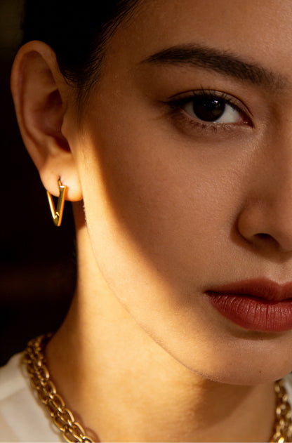 SUPERVALUECHOICE HCSETA00027 Diamond-studded triangle earrings