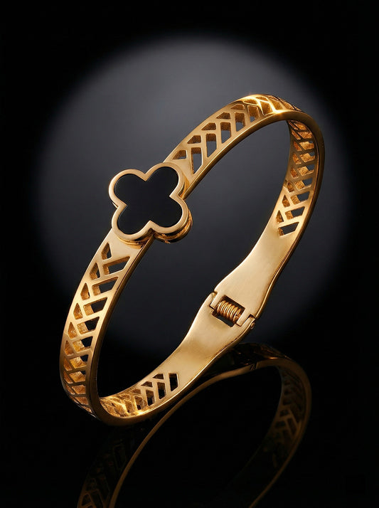 SUPERVALUECHOICE HCSEX00052 Four-Leaf Clover Openwork Bracelet