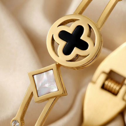 SUPÊR VÃLUE CHOICE HCSEX00021 Black Shell Four-Leaf Clover Bracelet