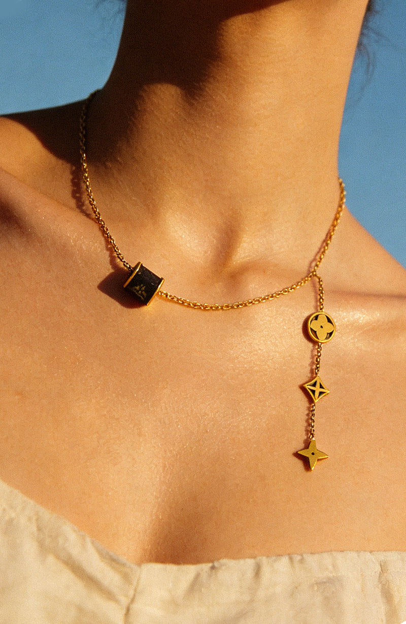 SUPERVALUECHOICE HCSEVA00013 Geometric Four-Leaf Clover Necklace