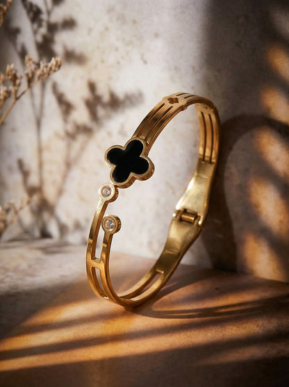 SUPÊR VÃLUE CHOICE HCSEX00043 Black Shell Four-Leaf Clover Round Diamond Bracelet