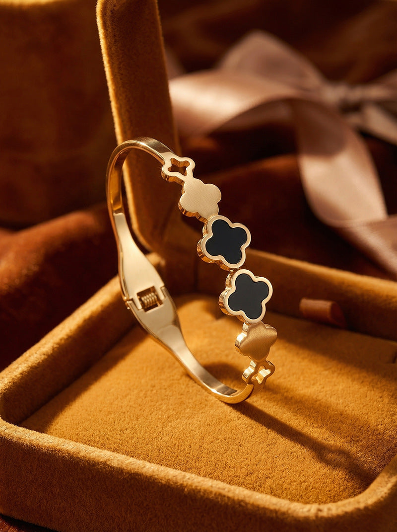 SUPÊR VÃLUE CHOICE HCSEX00048 Six Four-Leaf Clover Bracelets