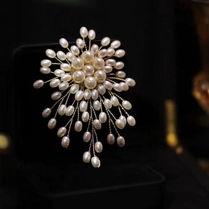 SUPERVALUECHOICE HCSESA00105 Vintage Elegant Faux Pearl Flower Handmade Brooch, Suit/Jacket Accessory Pin, Suitable For Weddings, Banquets And Special Occasions