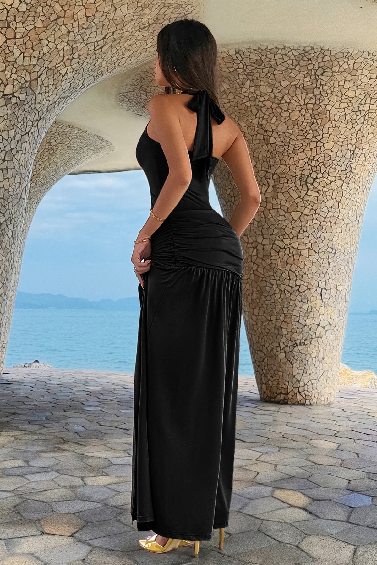 SUPERVALUECHOICE HCSEAA00024 Halter Neck Ruched High-Slit Maxi Dress