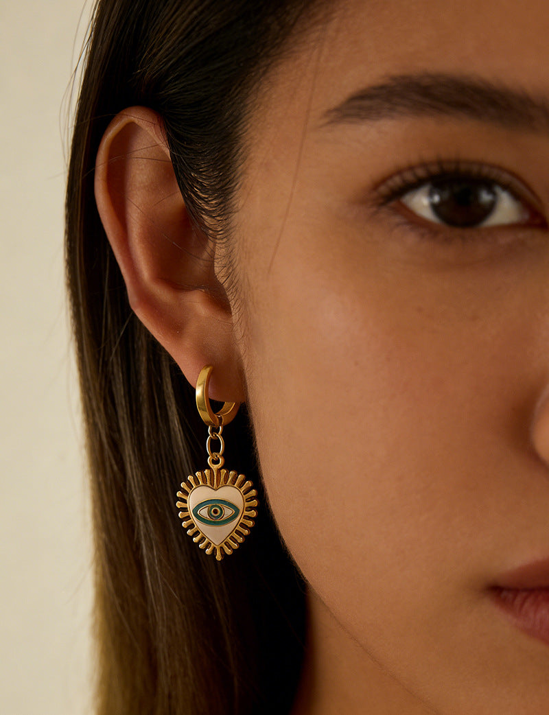 SUPERVALUECHOICE HCSETA00029 Heart-Shaped Devil's Eye Earrings