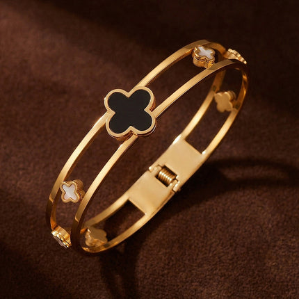 SUPÊR VÃLUE CHOICE HCSEX00040 Openwork Four-Leaf Clover Bracelet