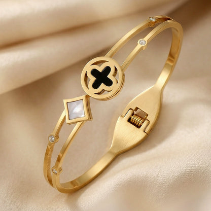 SUPÊR VÃLUE CHOICE HCSEX00021 Black Shell Four-Leaf Clover Bracelet