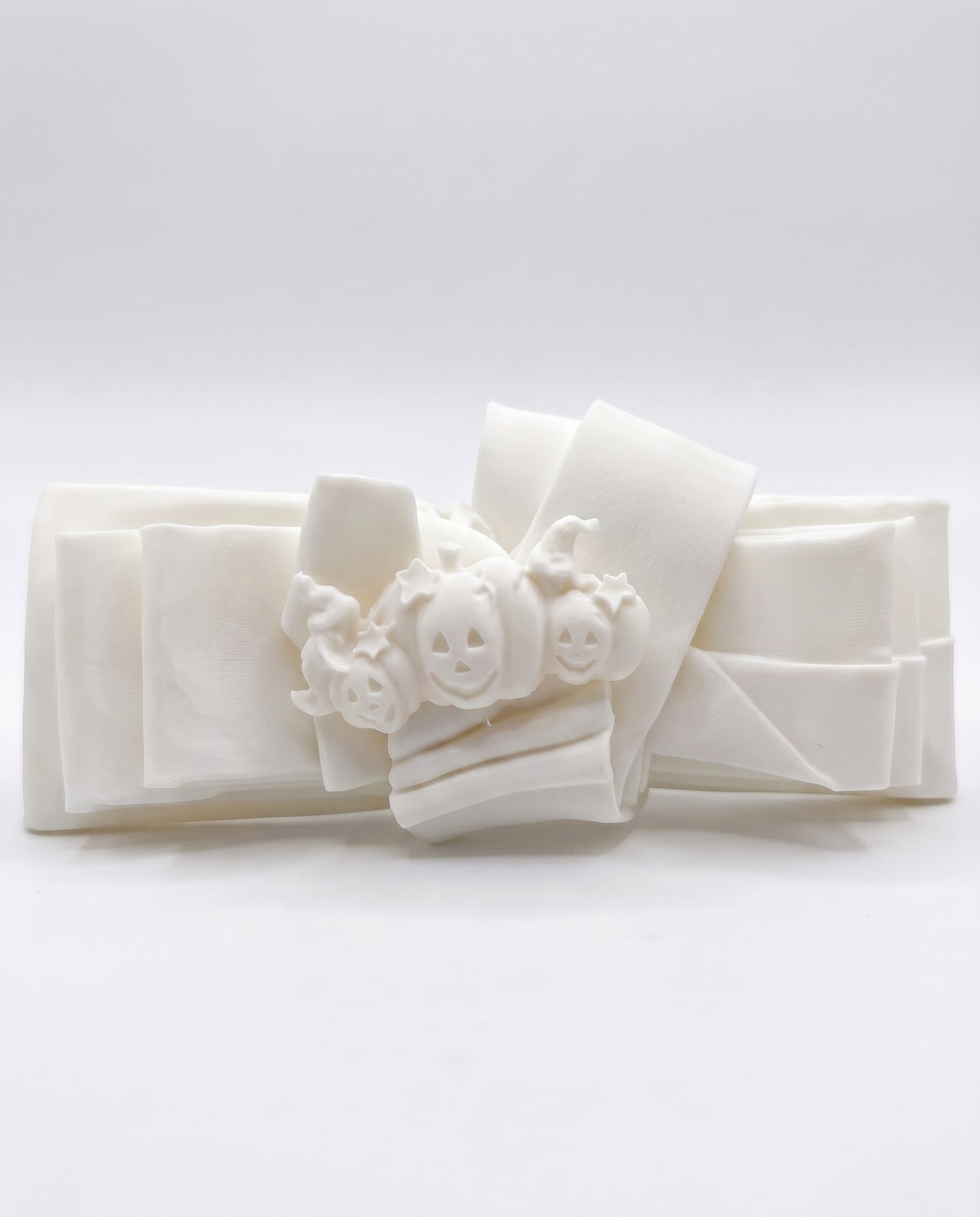 SUPERVALUECHOICE HCSEUA00034 Z-Blank Paintable Halloween Pumpkin Ghost Bow Resin Blank, DIY Color Craft Blanks for Brooch & Keychain Making 2.3" × 0.8" × 0.4"
