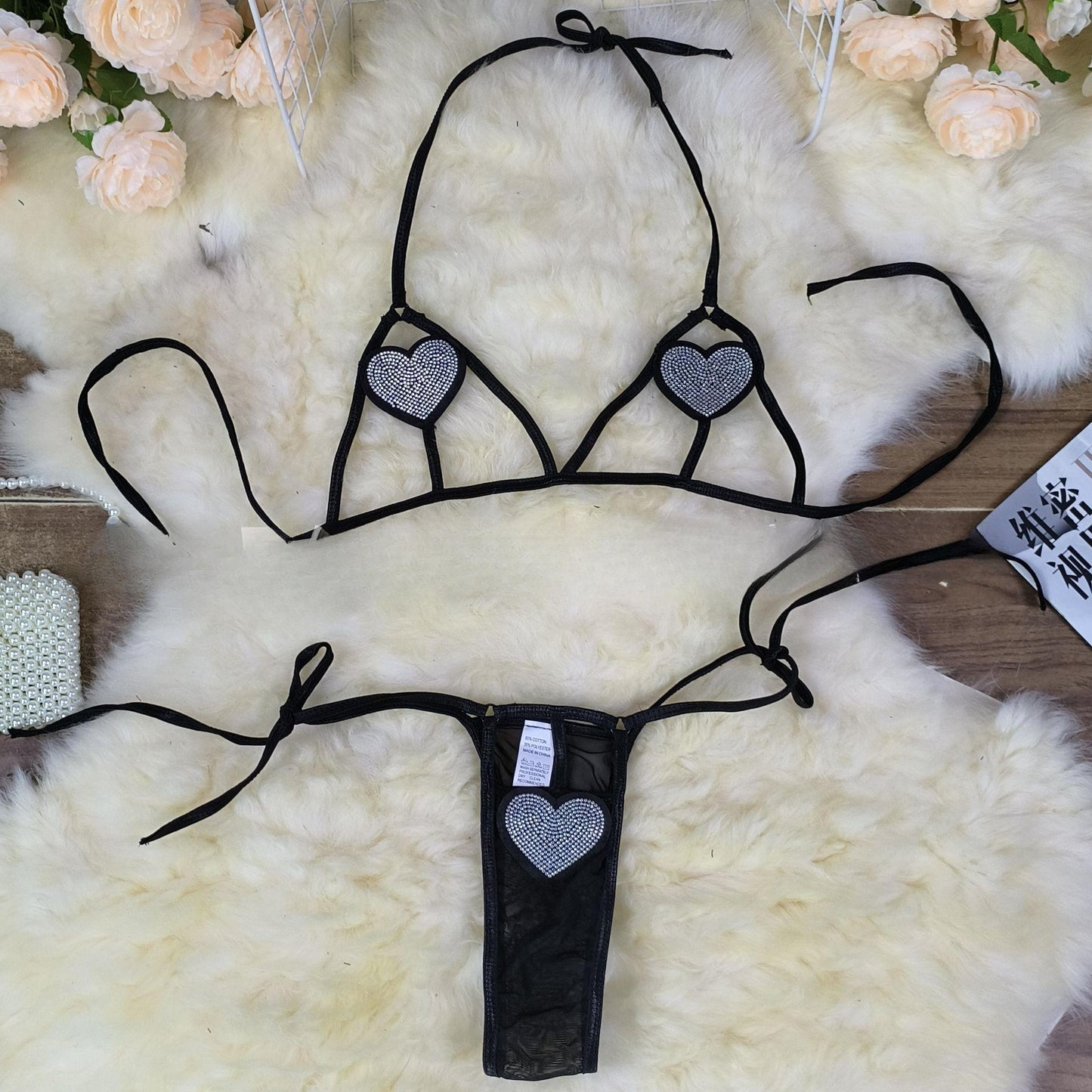 SVCL000110 Two-pieces underwear set with hollowed-out heart three-point style